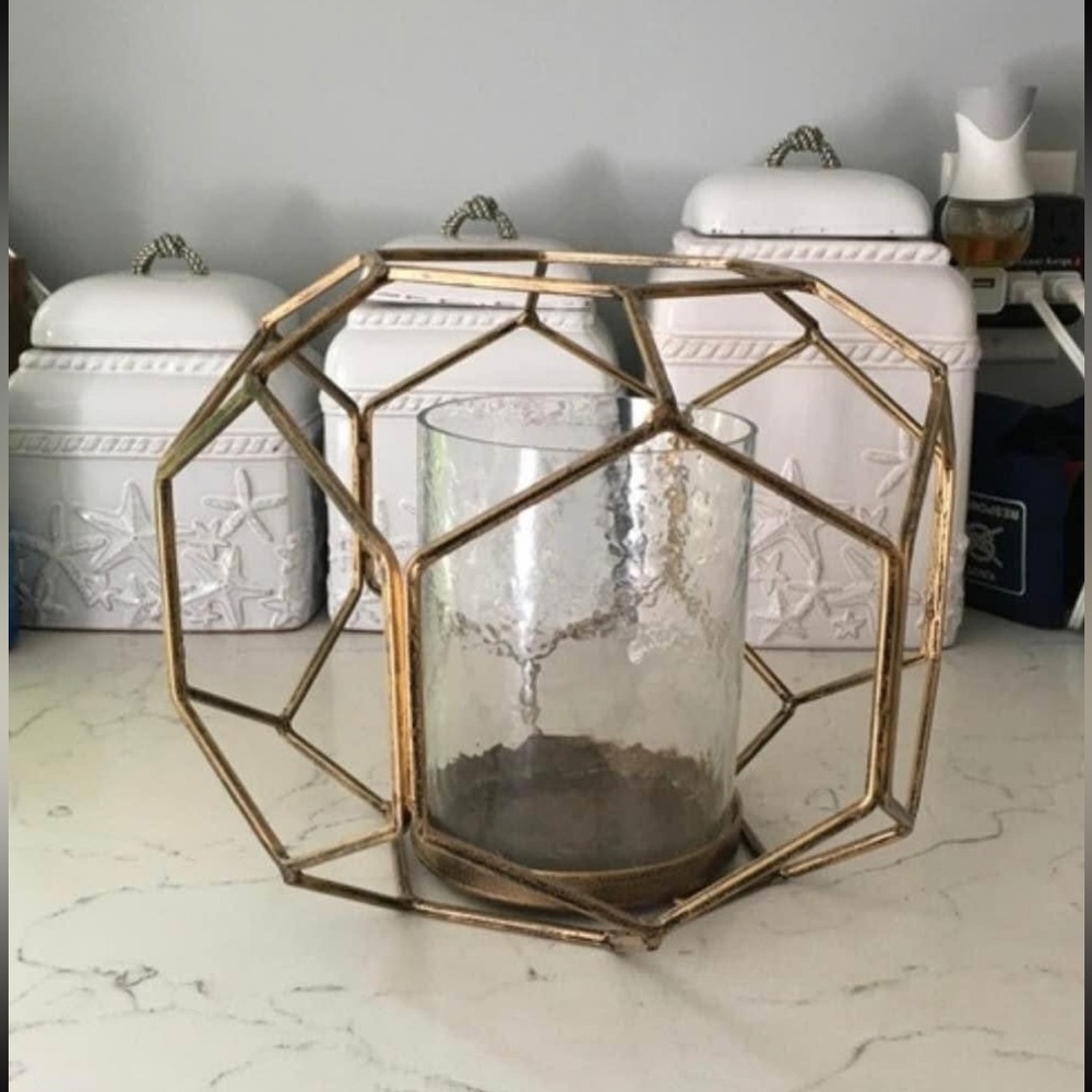 Brass accent